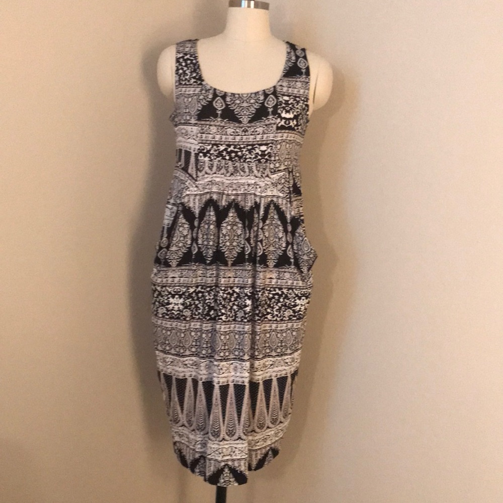 Print summer dress size 34 but fits size 10